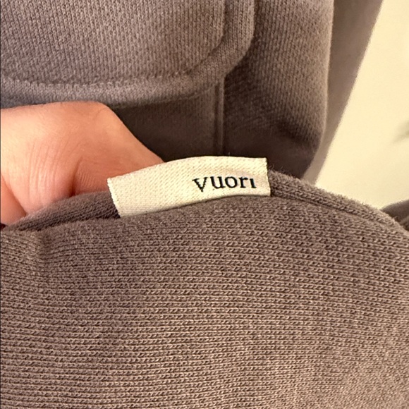 Vuori Women's Lightweight Shirt Jacket in Taupe - Picture 6 of 7